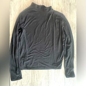 Brit and Bri Black Long Sleeve Turtleneck Top Size Medium